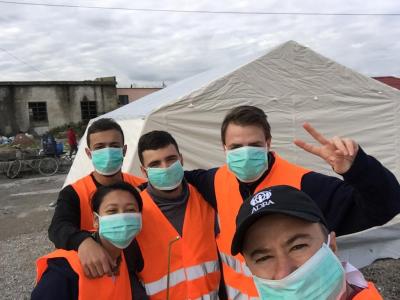 Humanitárni dobrovoľníci a dobrovoľníci člena Ambrely - ADRA Slovensko pomáhajú v Albánsku